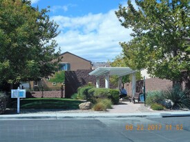 6735 Sumatra St in Las Vegas, NV - Building Photo - Building Photo