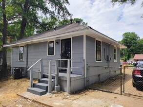 3451 Sharpe Ave in Memphis, TN - Foto de edificio - Building Photo
