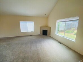 16418 NE 12th Ct in Ridgefield, WA - Building Photo - Building Photo