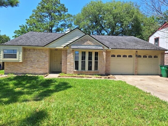 property at 605 Noreda St