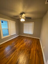 1907 Burnet St in San Antonio, TX - Building Photo - Building Photo