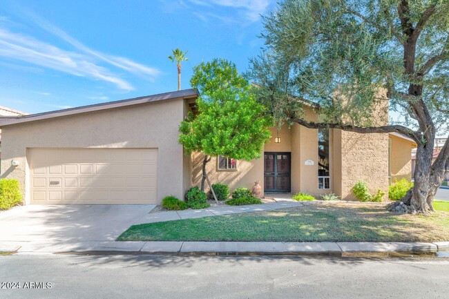 property at 7948 E Vista Dr