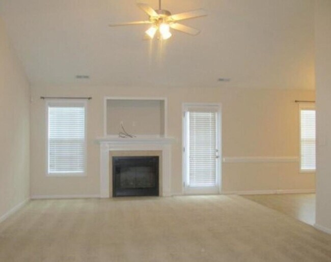 2631 Green Heron Dr in Fayetteville, NC - Building Photo - Building Photo