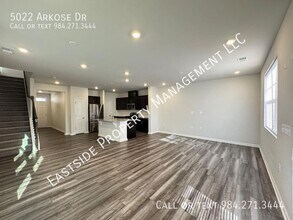 5022 Arkose Dr in Raleigh, NC - Building Photo - Building Photo