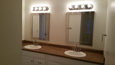 898 Meginnis Ln in Tallahassee, FL - Building Photo - Building Photo