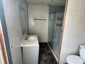 3220 E 48th St in Cleveland, OH - Building Photo - Building Photo