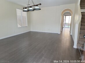 998 Lone Pine River Ave in Henderson, NV - Building Photo - Building Photo