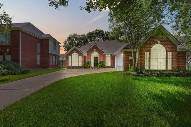 property at 4503 Summer Lakes