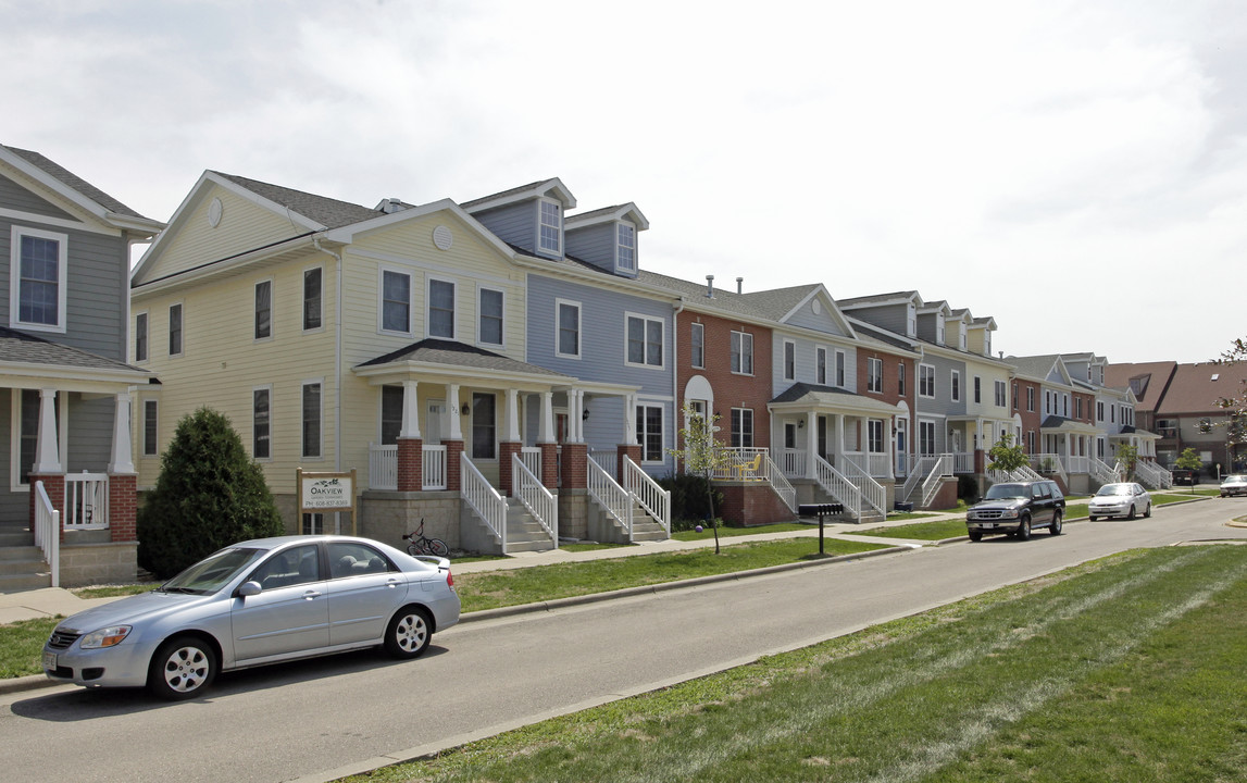 Oakview Garden Apartments in Sun Prairie, WI - Building Photo