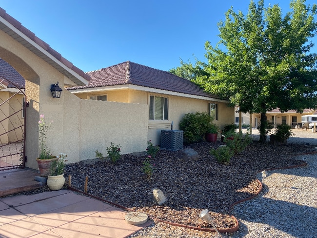 1 Sheckler Cutoff in Fallon, NV - Building Photo - Building Photo