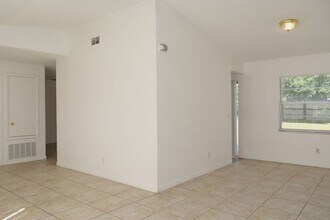 606 Alton Rd in Winter Springs, FL - Building Photo - Building Photo