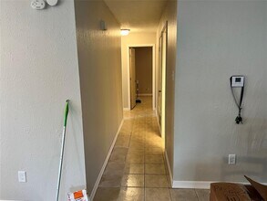 838 N Monroe St in La Grange, TX - Building Photo - Building Photo