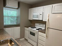 2401 Sycamore Ave, Unit B4 photo'