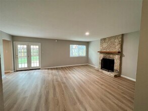 7704 Palacios Dr in Austin, TX - Building Photo - Building Photo