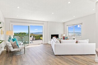 3636 Oceanhill Way in Malibu, CA - Foto de edificio - Building Photo