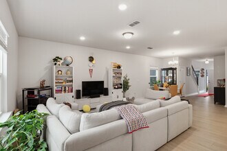 732 Denburn Pl in Raleigh, NC - Building Photo - Building Photo