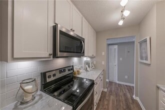 1431 Thrush Plz, Unit 1 in St. Louis, MO - Building Photo - Building Photo