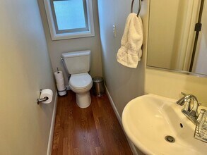 1512 Taylor Ave N in Seattle, WA - Building Photo - Building Photo