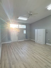 322 Main St, Unit 1R in Reisterstown, MD - Foto de edificio - Building Photo