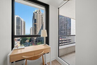 1030 N State St in Chicago, IL - Building Photo - Building Photo
