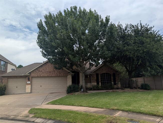 14915 Bronze Finch Dr