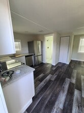 6204 Pennsylvania Ave in New Port Richey, FL - Foto de edificio - Building Photo