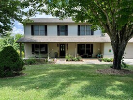 310 Cherokee Dr in Blacksburg, VA - Building Photo