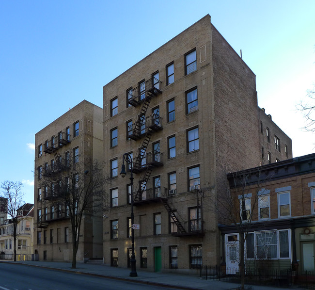 3050 Bainbridge Ave in Bronx, NY - Foto de edificio - Building Photo