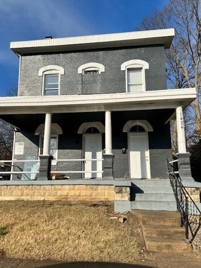 property at 1424 California Ave