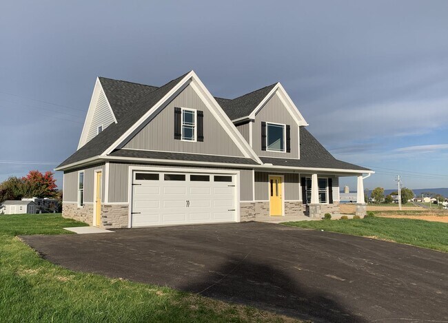 9 Feather Dr in Shippensburg, PA - Building Photo - Building Photo