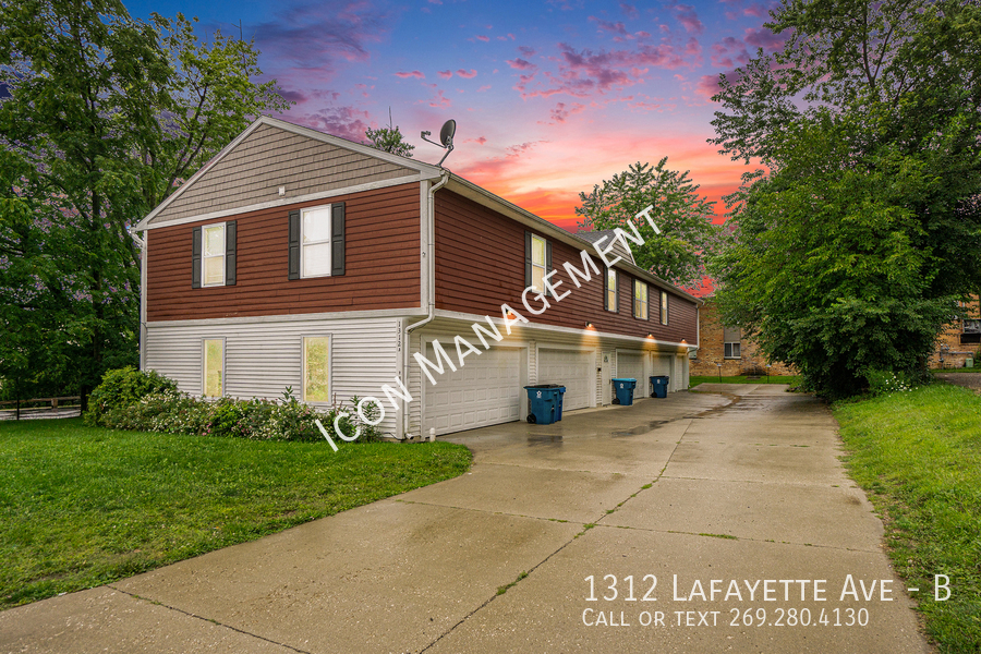 1312 Lafayette Ave in Kalamazoo, MI - Foto de edificio