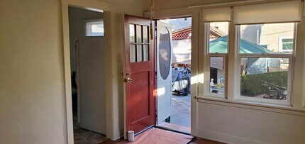 1701 1/2 S Burnside Ave, Unit 1701 1/2 in Los Angeles, CA - Building Photo - Building Photo