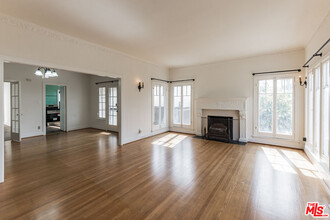 932 S Plymouth Blvd in Los Angeles, CA - Building Photo - Building Photo