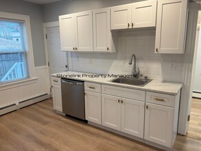 27 Ferncliff Ave in North Providence, RI - Building Photo - Building Photo