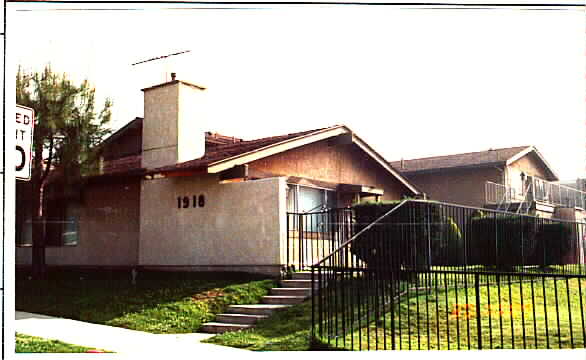 1918 S Garfield Ave in Monterey Park, CA - Building Photo