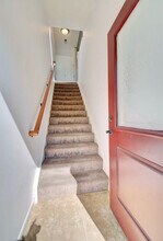 2223 Rolling Hills Dr in Covington, KY - Foto de edificio - Building Photo