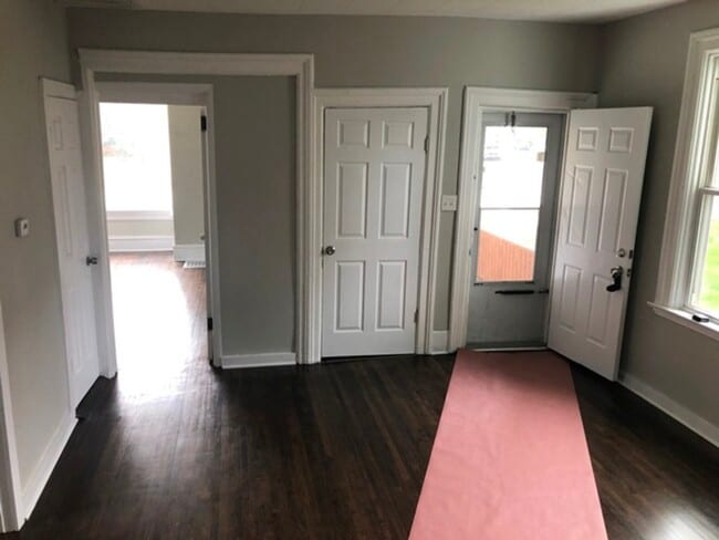 530 Locust St in Elgin, IL - Building Photo - Building Photo