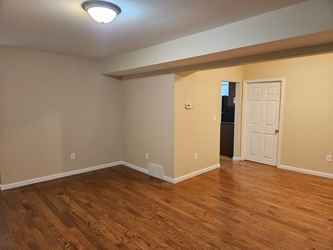 118 Ballard St, Unit #1 in Ypsilanti, MI - Building Photo - Building Photo