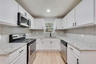 4214 Osage Dr, Unit 308-A in Rowlett, TX - Building Photo - Building Photo