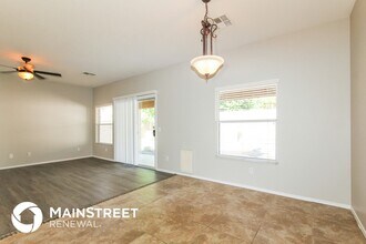 15832 W Calavar Rd in Surprise, AZ - Foto de edificio - Building Photo