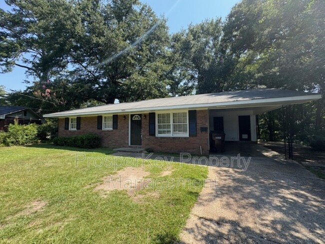 2922 Palomino Dr