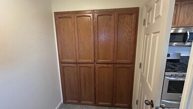 14575 Avenida Central in La Grange, CA - Building Photo - Building Photo