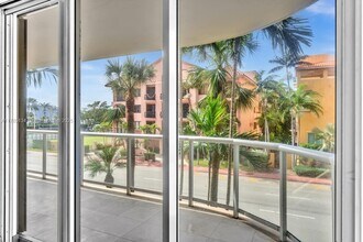 8855 Collins Ave in Surfside, FL - Building Photo - Building Photo