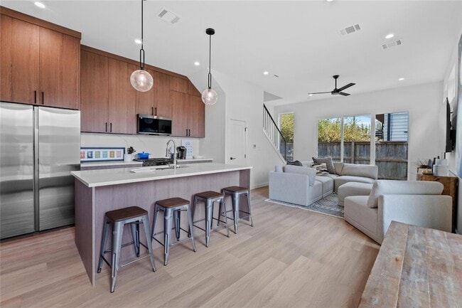 506 Krebs Ln, Unit 3 in Austin, TX - Foto de edificio - Building Photo