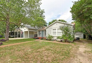 5212 Woodview Ave in Austin, TX - Building Photo - Building Photo
