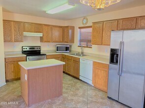 35512 N Danish Red Trail in San Tan Valley, AZ - Foto de edificio - Building Photo