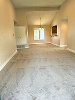 545 S Ranch View Cir, Unit 97 in Anaheim, CA - Building Photo