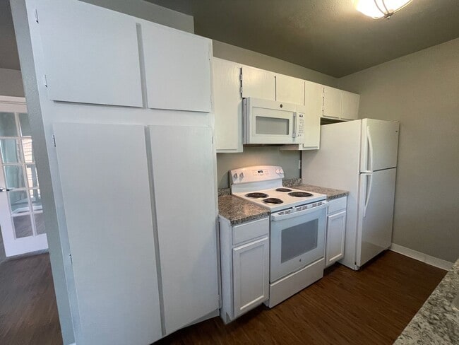 2277 S Buckley Rd in Aurora, CO - Building Photo - Building Photo