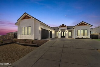 7373 Cimarron Rim Dr in El Paso, TX - Building Photo - Building Photo