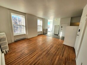 325 Main St in Saint John, NB - Building Photo - Building Photo